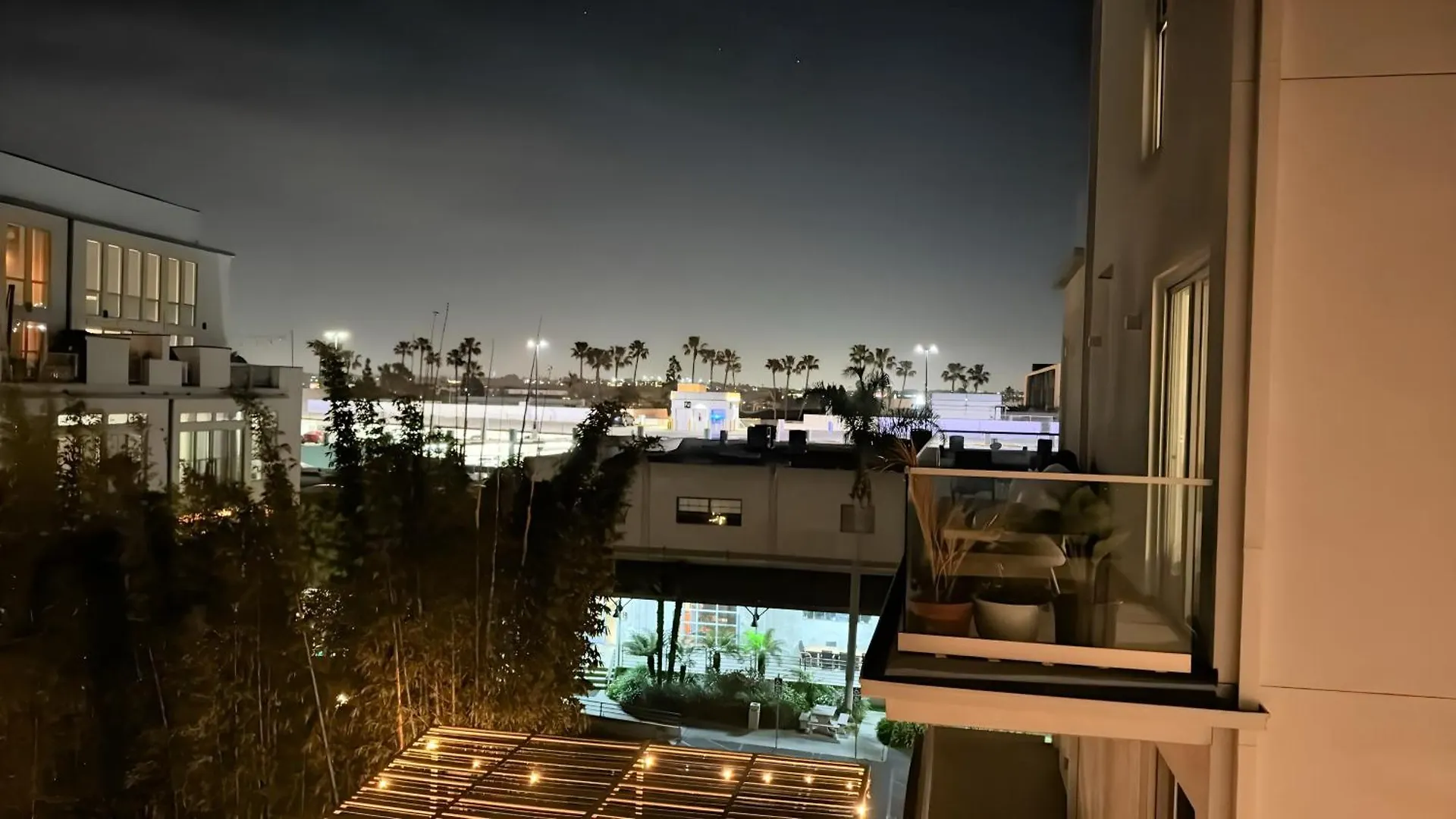 アパートホテル Stayspro - Venice Beach Luxury Apartments Minutes To The Marina And Santa Monica Limited Time Free Parking ロサンゼルス